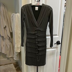 Elegant Dark Green V-Neck Dress